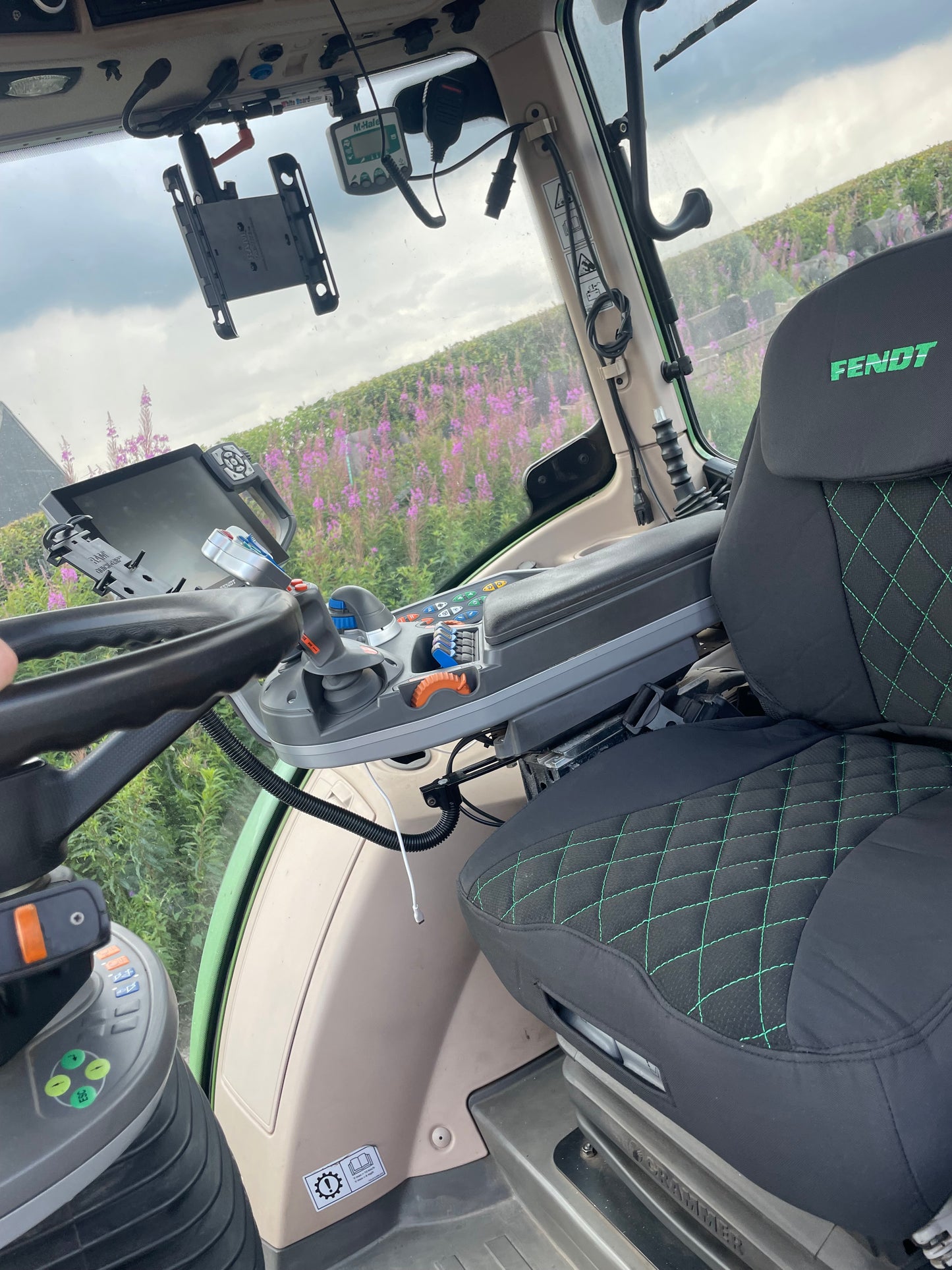 Fendt Grammar Evolution driver seat cover