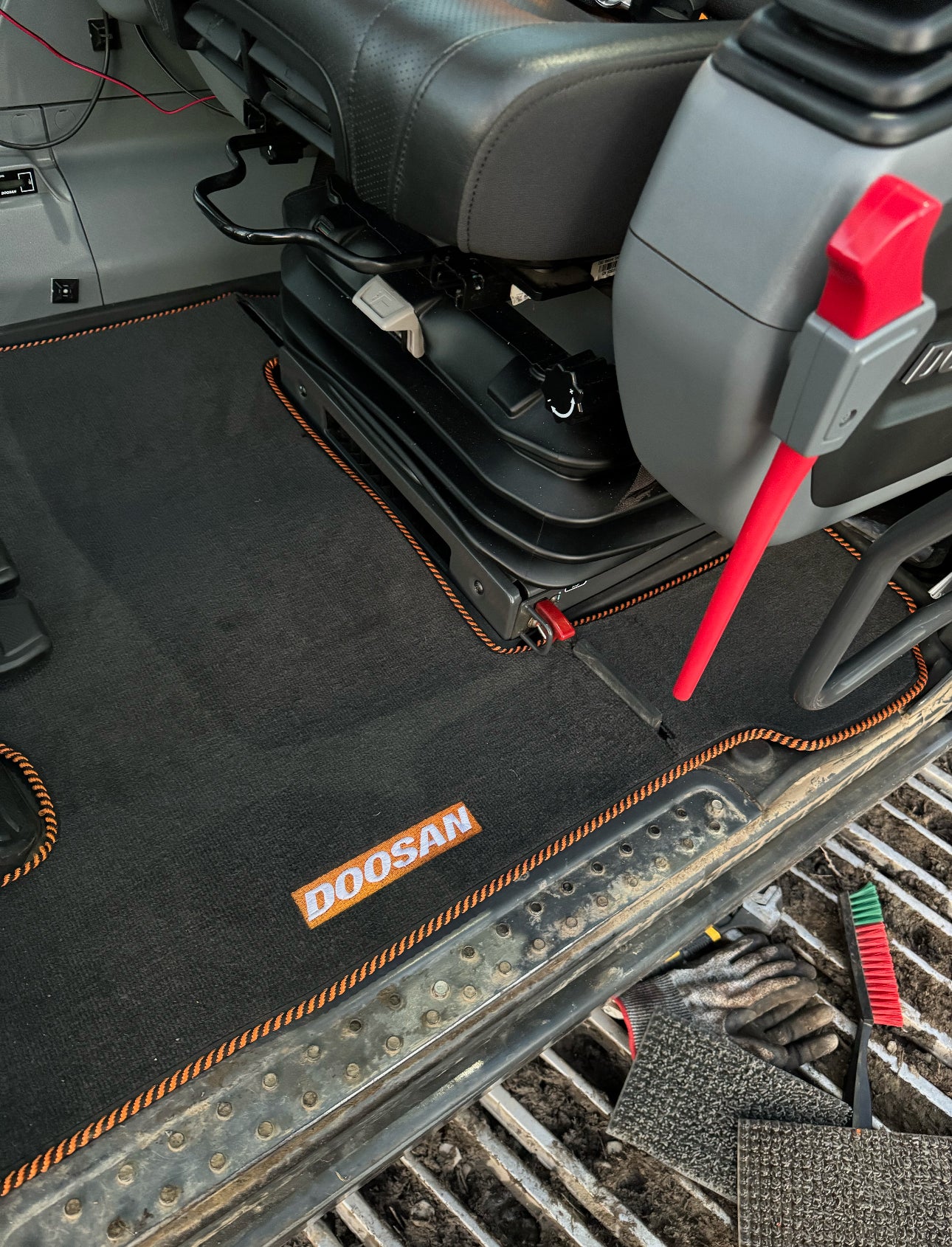 Doosan Floor Mats