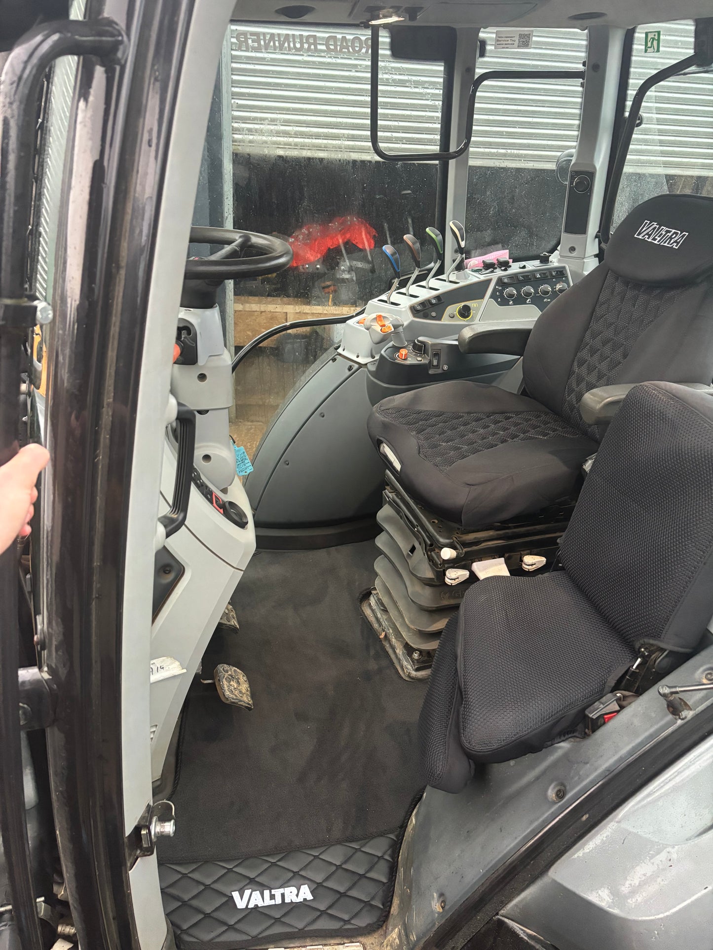 Valtra Seat Cover